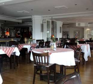 Blick in die Gasträume des Da Francesco