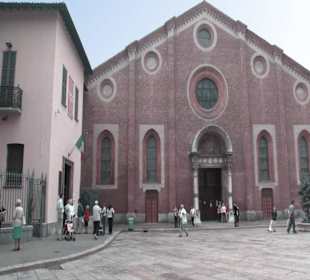 Widok z uliczek Mediolańskich