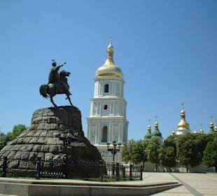 Monumento all'eroe nazionale