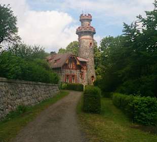 Domek u vodní nádrže Les Království