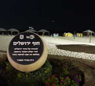 Ca. 5:15 am Strand (warten auf Zimmer im Hostel)