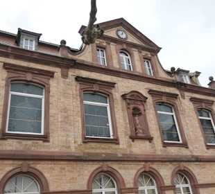 Das Historische Rathaus in Rastatt (Rückseite)