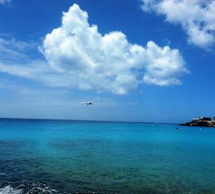 Flugzeug in der Ferne