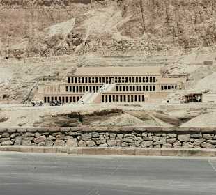 Hatshepsut Tempel im Tal der Könige 