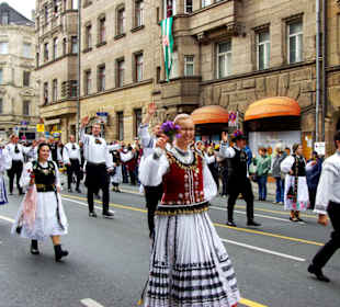 Die Schwaben in Tracht