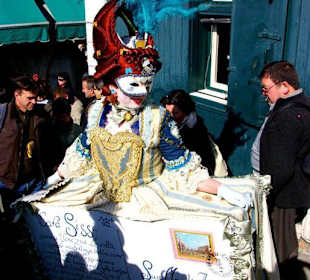 Kostüme-Masken-Show Venedig 2011