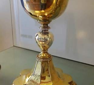 Exponate aus dem Domschatz der Hofburg