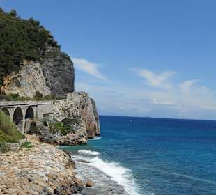 Die ligurische Küste Richtung Spotorno