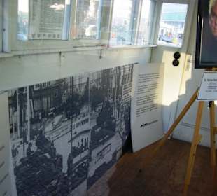 Checkpoint Charlie Im Häuschen
