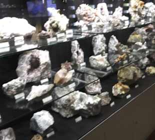 Museum für Mineralien und Mathematik