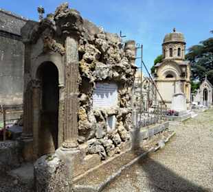 Rundgang über den Friedhof Saint-Pierre