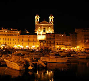 Der alte Hafen von Bastia