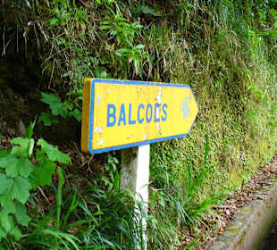 Hinweisschild zum Aussichtspunkt "Balcoes"