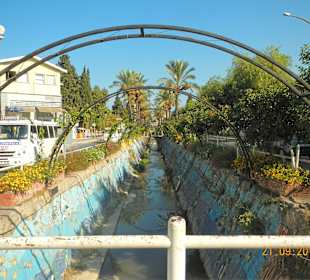 Kleine Brücke zur Fußgängerzone