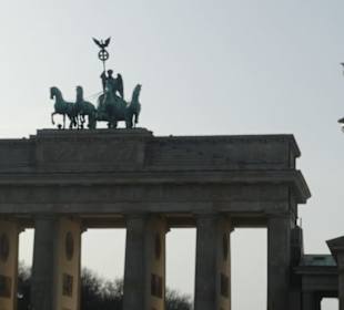Blick vom Pariser Platz zum Brandenburger Tor