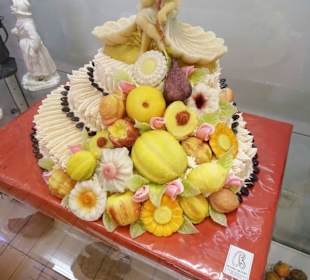 Prachtvolle Marzipantorte im Conditorei-Museum