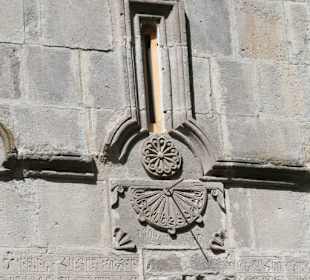 Haghartsin Kloster - Sonnenuhr