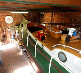 Rundgang durch den Rettungsschuppen des Museums