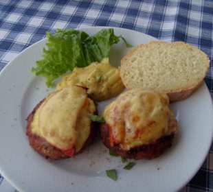 Vorspeise überbackene Fleischbällchen