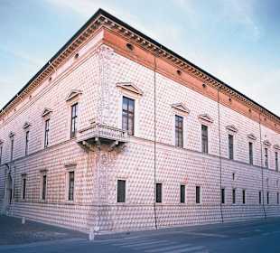 Palazzo dei Diamanti