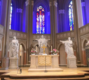 Innenbesichtigung der Wiesbadener Marktkirche