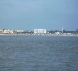 Blick vom Schiff zurück auf Norderney