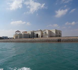 Mit dem Motorboot durch klein Venedig von Ägypten