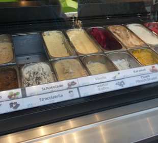 Ein gutes Eis von Eis Luck (Café Luck)