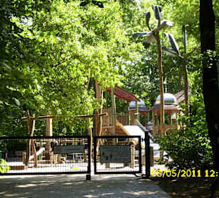 Großer Kinderspielplatz
