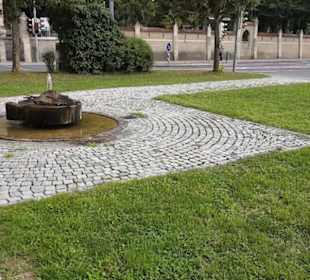 Brunnen unter den Linden