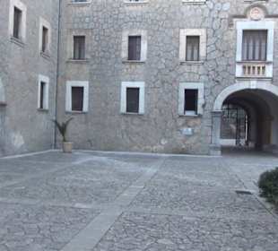 Plaza del Bisbe Campins