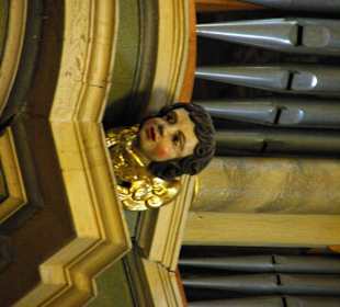 An der Orgel Nahaufnahmen