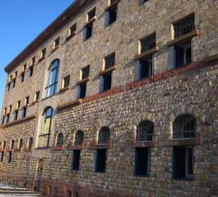 Festung im Winter, Altes Gefängnis