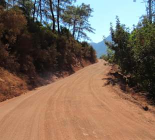 Fahrt zu Punkt 3, Wasserfall