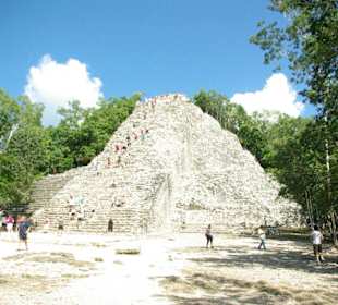 Pyramide zum hochgehen