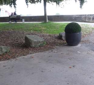 Skulptur "Hockender Schwimmer"