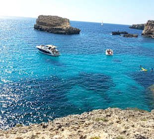 Błękitna Laguna na Komino