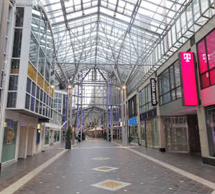 Rundgang durch die Lloyd Passage