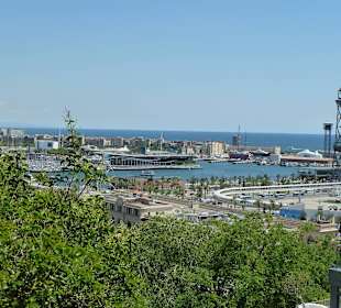 Blick vom Montjuid über den Hafen