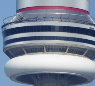 CN Tower mit Gourmet-Dreh-Restaurant