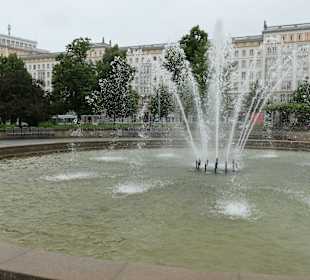 Der Springbrunnen in Magdeburg auf dem Ulrichplatz