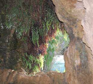 Höhle