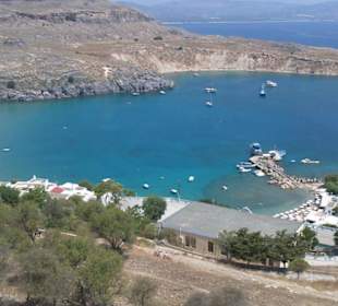 Die schöne Bucht von Lindos 