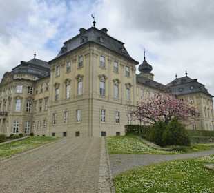 Blick vom Schlosspark auf Schloss Werneck