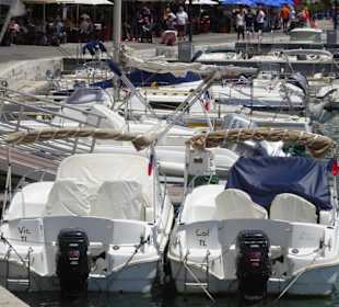 Impressionen aus dem Hafen von Cassis