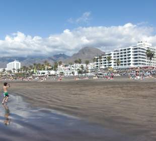 Am Strand in Playa de Las Americas