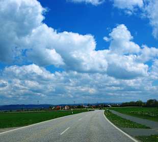 Entlang der romantischen Burgenstraße Fränkischen Schweiz
