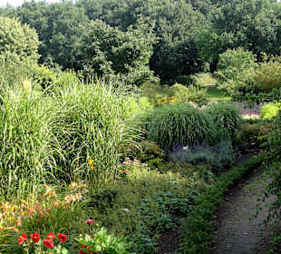 Spaziergang durch den Dorfgarten Dötlingen