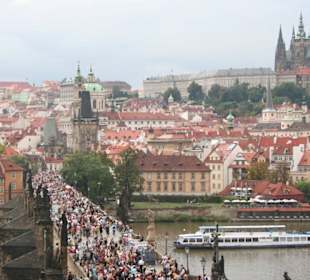 Karlsbrücke von oben