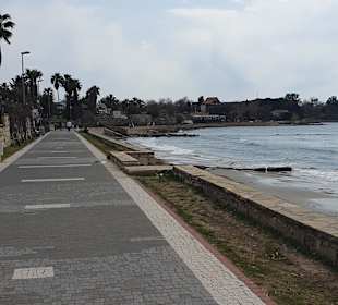 Strandpromenade Side